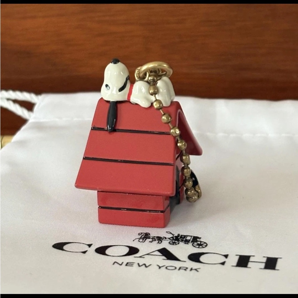 Coach Snoopy Doghouse Keychain: Japan Exclusive